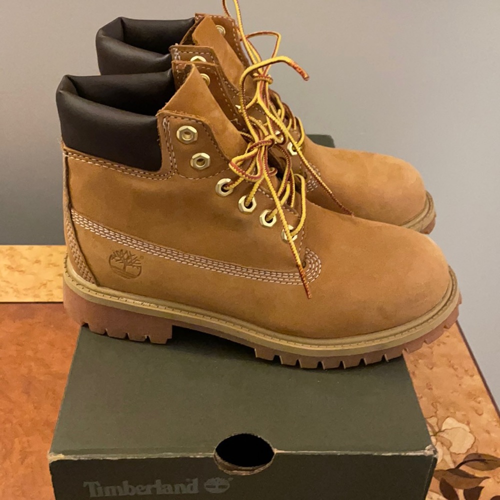 TImberland Boots Size 2.5